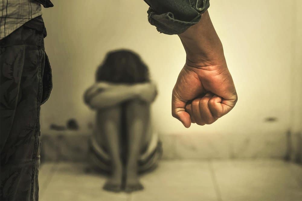 Eliminando violensia doméstiko den Karibe Hulandes.